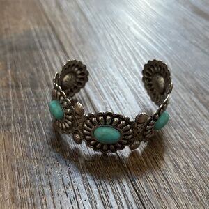 Turquoise Silver Bracelet Costume Jewelry but Still Beautiful 😍